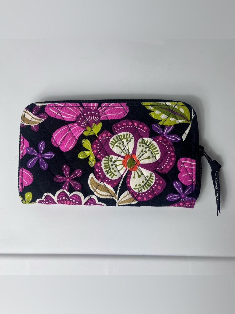 Vera Bradley Accordion Wallet Pirouette Pink Retired Zip Floral Quilted Clutch - Picture 1 of 5